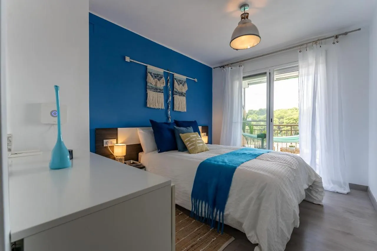 Διαμέρισμα Beach Front Retro Hideaway In Σαλού Ισπανία