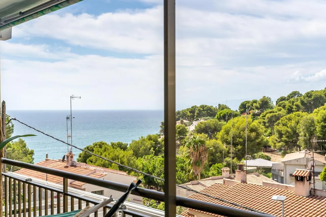 Beach Front Retro Hideaway In Σαλού Διαμέρισμα