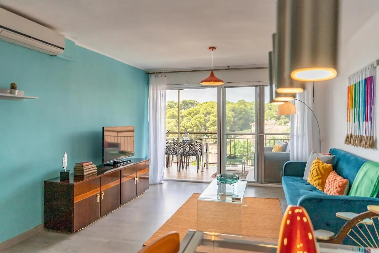 Beach Front Retro Hideaway In Σαλού 0*,  Ισπανία